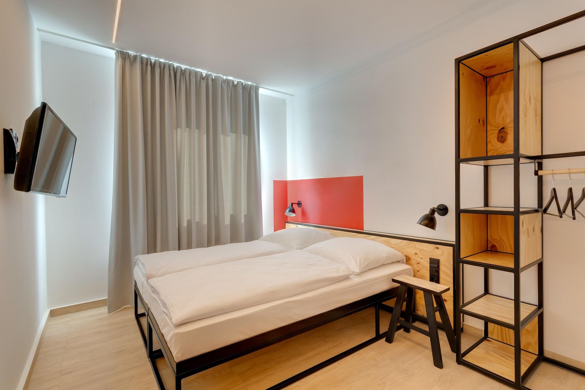 Meininger Hotel Leipzig Hauptbahnhof Bagian luar foto