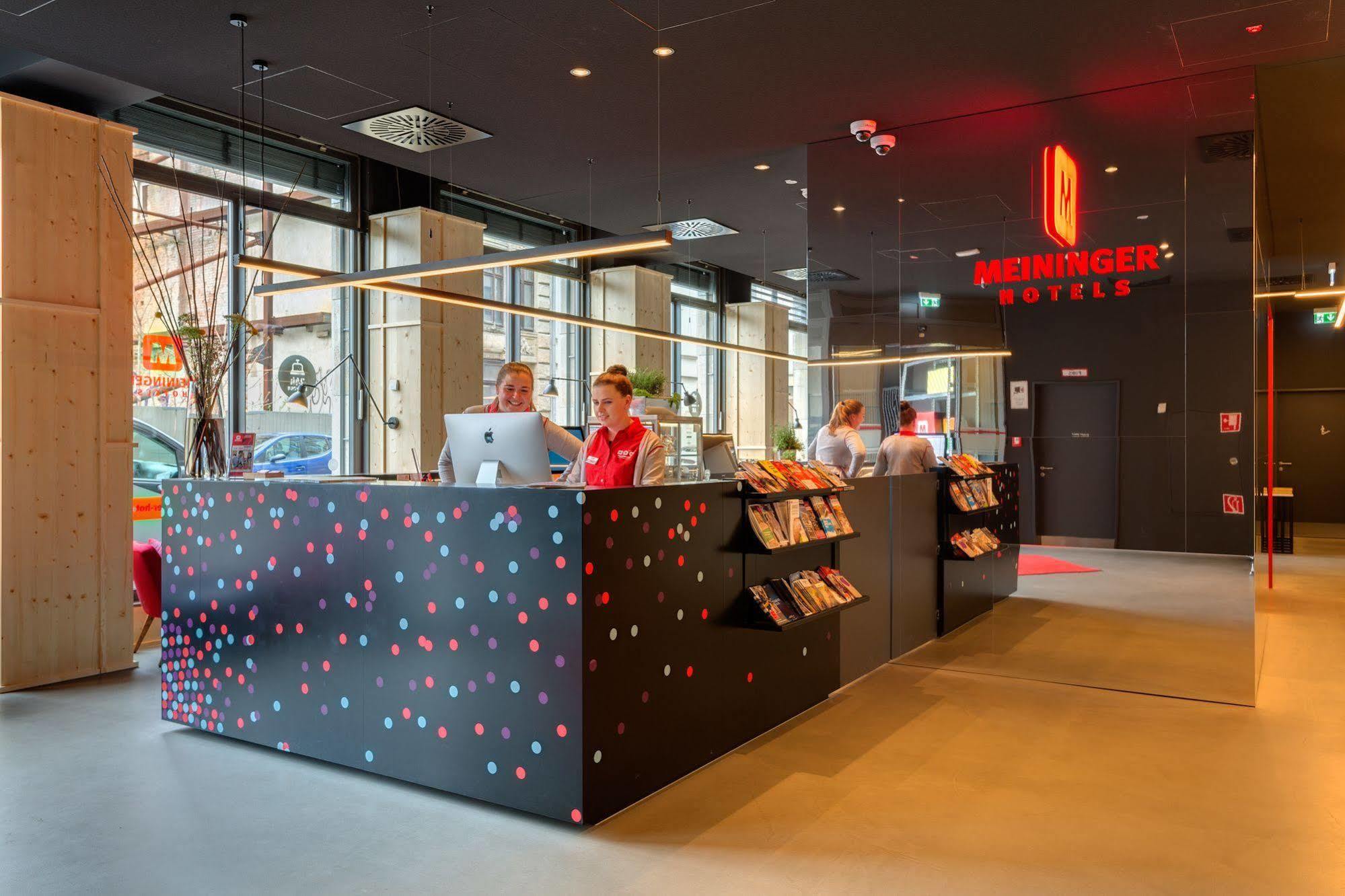 Meininger Hotel Leipzig Hauptbahnhof Bagian luar foto